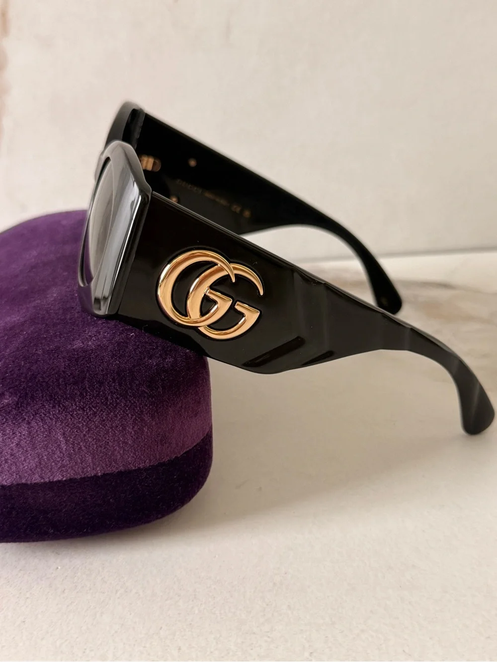 Gucci Women’s black Gradient Shield Sunglasses